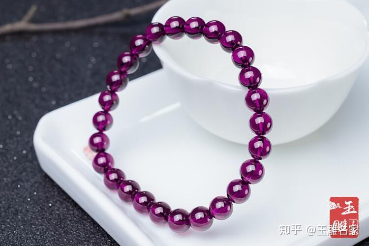 揭秘石榴石價(jià)格背后的秘密 ????