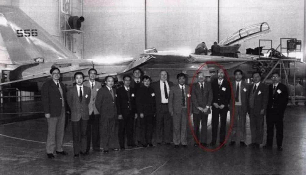 中國(guó)最新戰(zhàn)斗機(jī)型號(hào)發(fā)布，藍(lán)天翱翔，夢(mèng)想啟航