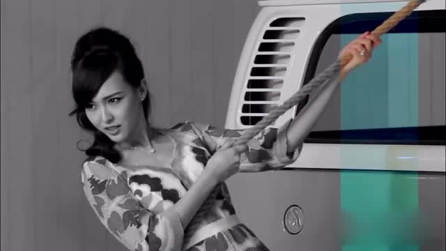 最新足球綜藝節(jié)目大盤(pán)點(diǎn)，足球場(chǎng)上的歡樂(lè)與同伴時(shí)光