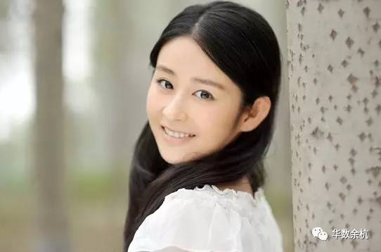 小菊的春天，自然美景探索之旅的演員之旅