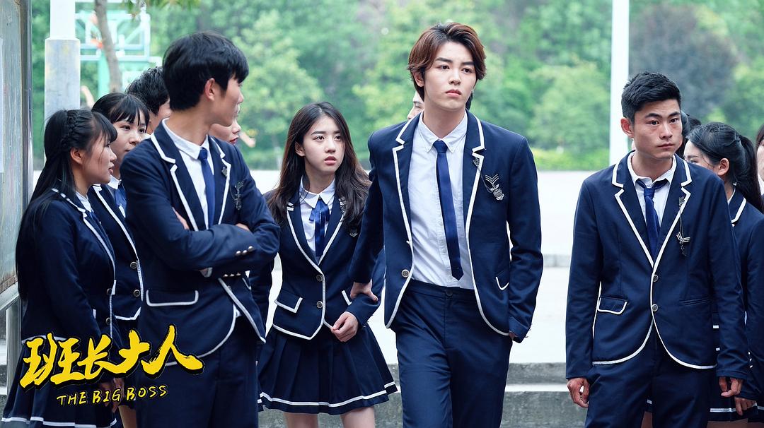 班長大人的日常趣事與演員表揭秘