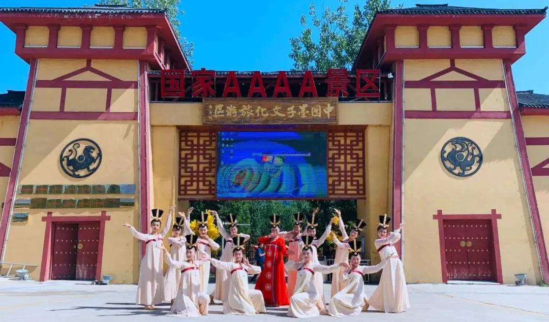 小丑明星,小丑明星，悲喜交織的舞臺傳奇