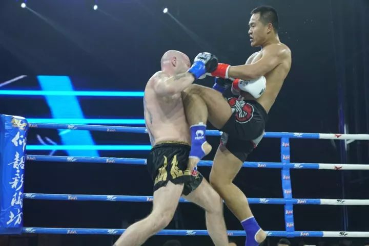 武林風(fēng)謝雷熱血賽場上的溫情故事與最新賽事報道