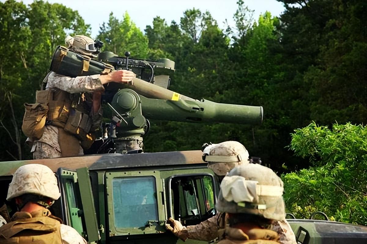 80軍防空旅最新動(dòng)態(tài)與小巷特色小店的獨(dú)特魅力