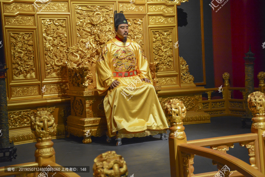 古代最新皇帝的權(quán)力與時(shí)代的交織之路