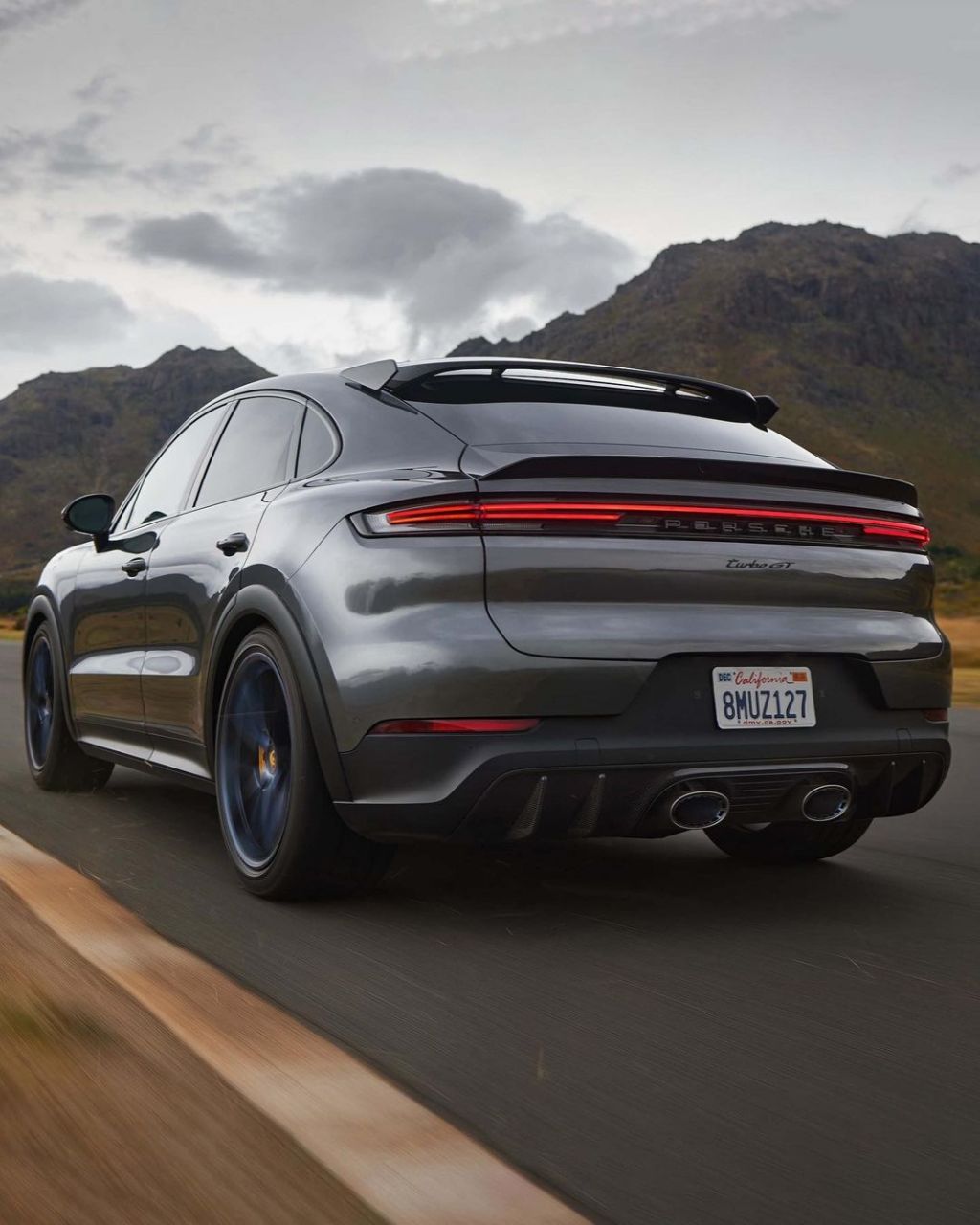 卡宴跑車最新選購與駕駛體驗全面指南