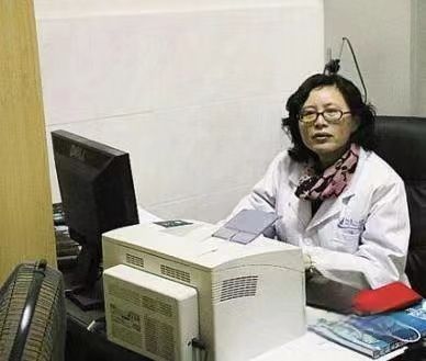 蘭越峰最新動態(tài)，多面視角解讀與個人立場分析