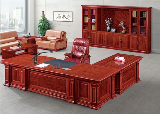 圣斯克家具新老板，締造家的溫暖與友情的紐帶