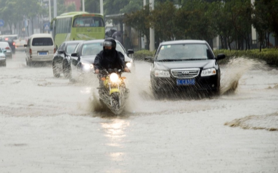 南方暴雨實時報道與案例分析，最新消息視頻匯總